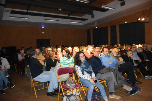 La salle et ses spectateurs