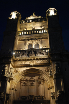 L’éclairage extérieur de l’église est de retour.