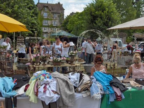 Une grande foire à tout 