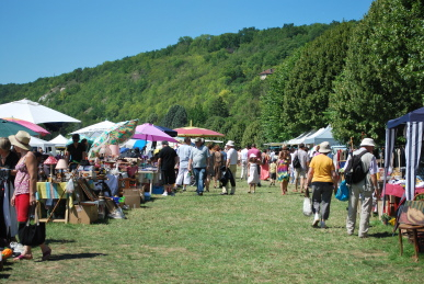 Foire à tout 2011 à Vétheuil